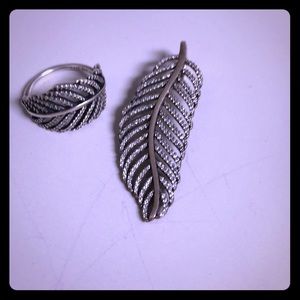 Pandora light as a feather ring  & pendant